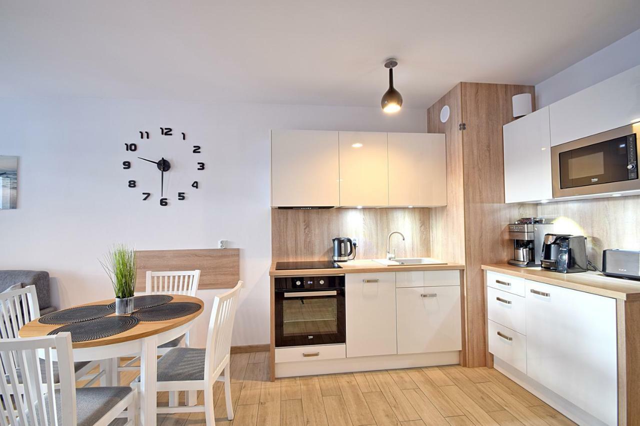 Apartament Oliwka Z Prywatnym Miejscem Postojowym Kołobrzeg Exterior foto